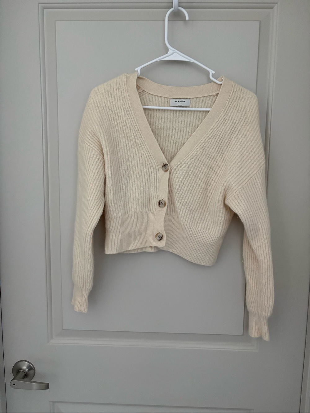 Babaton Cream Ribbed V-Neck Cropped Cardigan Sweater cashmere size s